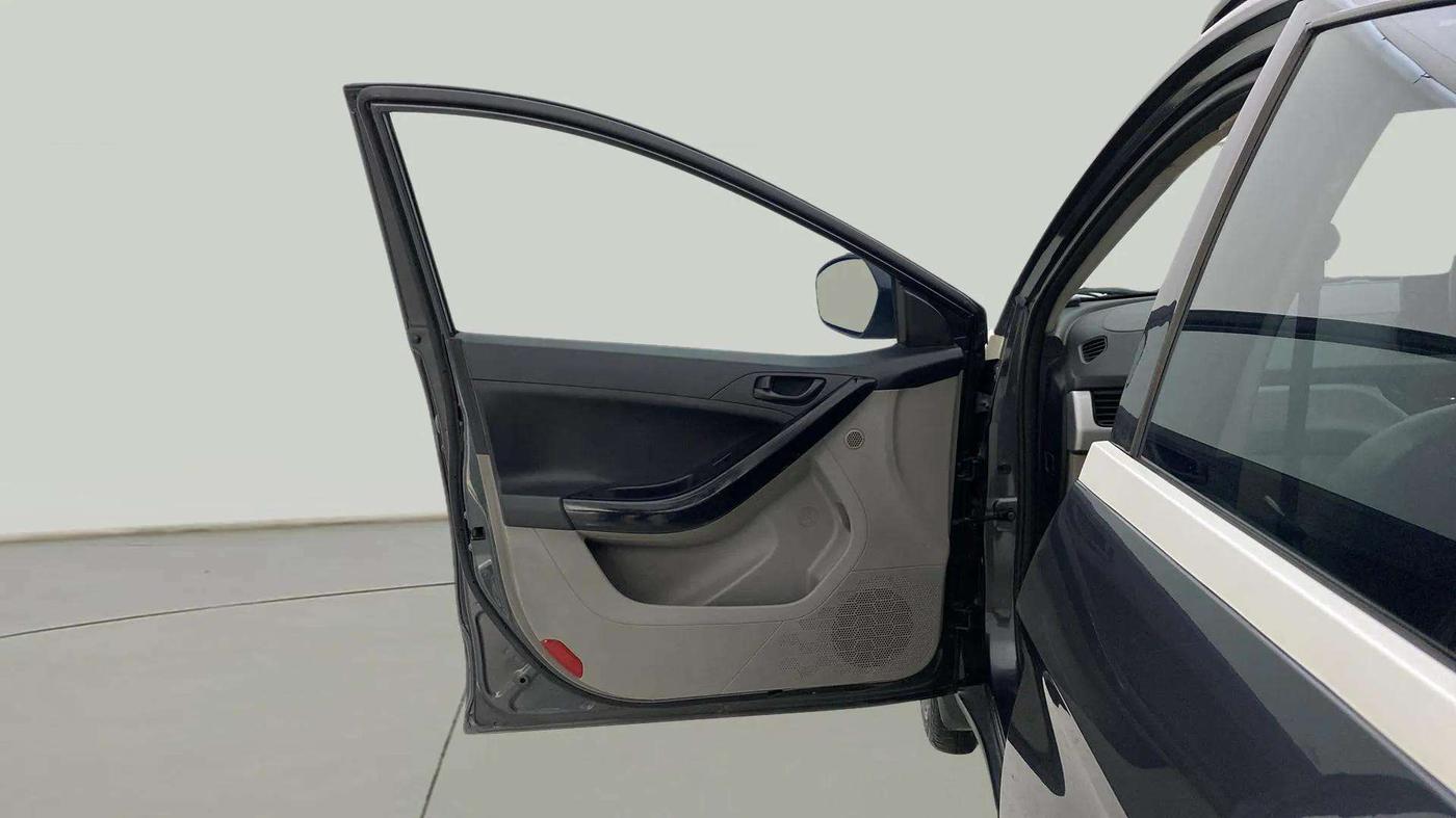2019 Tata NEXON XMA PETROL, Petrol, Automatic, 64,508 km, LHS Front Door