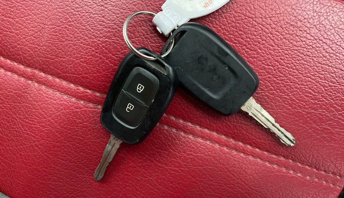 2021 Renault Kiger RXL MT, Petrol, Manual, 20,268 km, Key Close Up