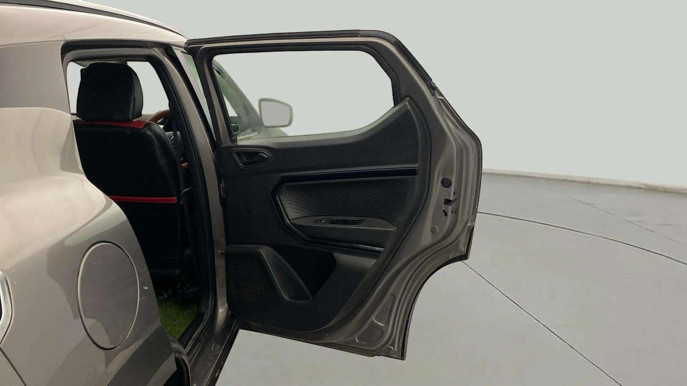 2021 Renault Kiger RXL MT, Petrol, Manual, 20,268 km, RHS Rear Door