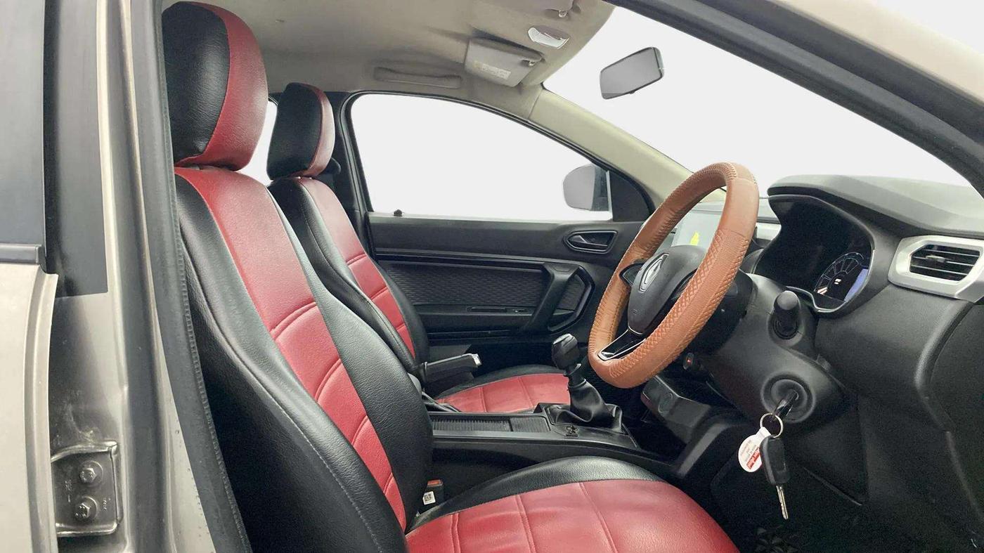 2021 Renault Kiger RXL MT, Petrol, Manual, 20,268 km, Right Side Front Door Cabin