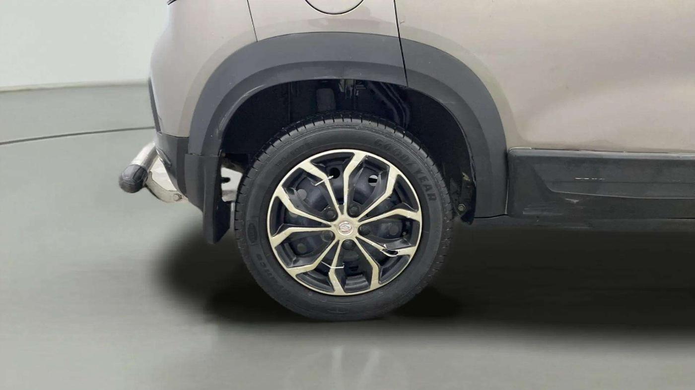 2021 Renault Kiger RXL MT, Petrol, Manual, 20,268 km, Right Rear Wheel