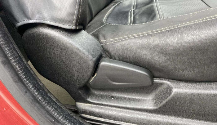 2018 Renault Kwid RXT 1.0, Petrol, Manual, 47,706 km, Driver Side Adjustment Panel