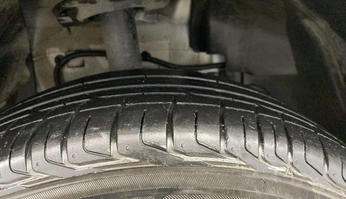 2024 Tata NEXON PURE 1.2 PETROL, Petrol, Manual, 31,225 km, Right Front Tyre Tread
