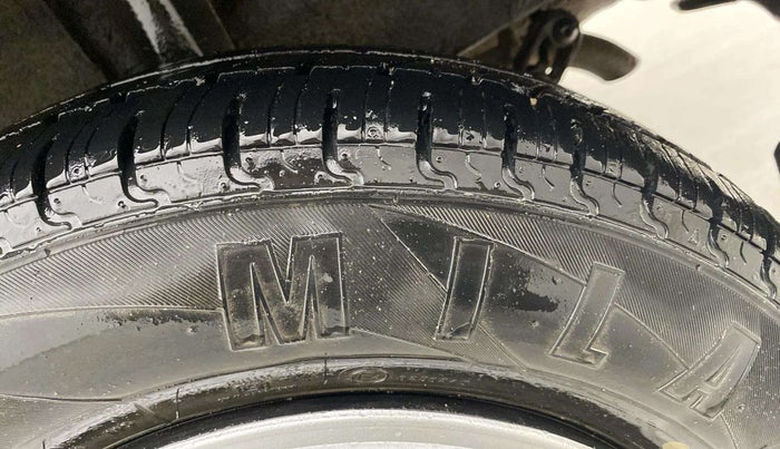 2016 Renault Kwid RXL, Petrol, Manual, 62,434 km, Left Rear Tyre Tread