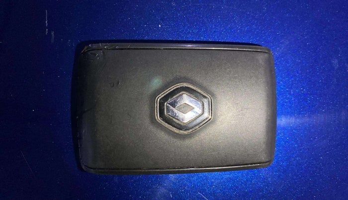 2021 Renault TRIBER RXZ, Petrol, Manual, 33,660 km, Key Close Up
