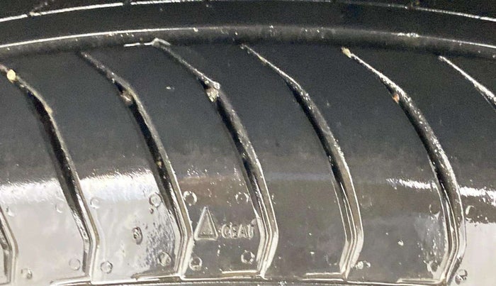 2022 MG ASTOR STYLE 1.5 MT, Petrol, Manual, 13,021 km, Right Rear Tyre Tread