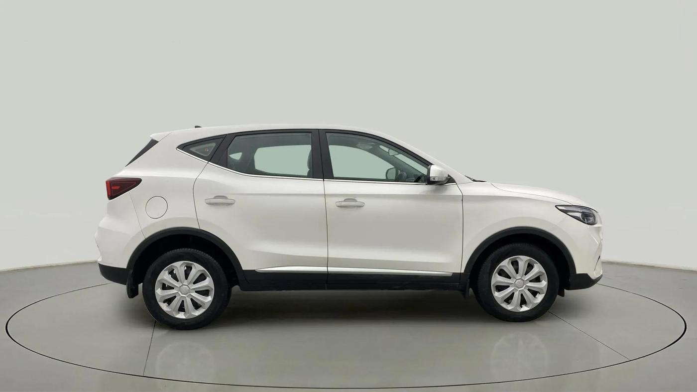 2022 MG ASTOR STYLE 1.5 MT, Petrol, Manual, 13,021 km, Right Side View