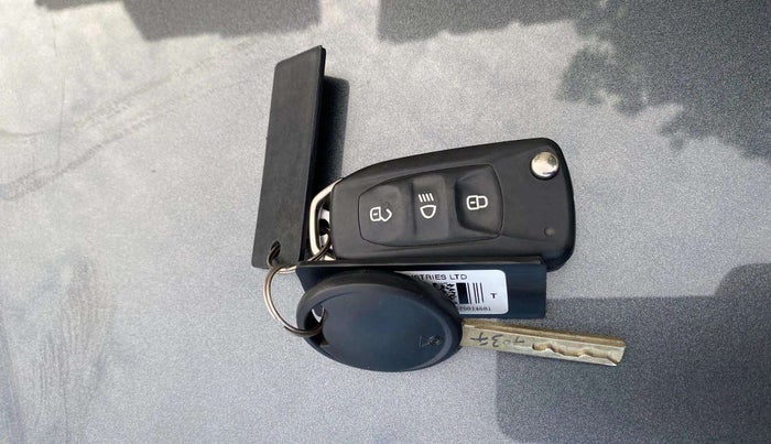 2020 Tata Tiago XZ PETROL, Petrol, Manual, 25,794 km, Key Close Up