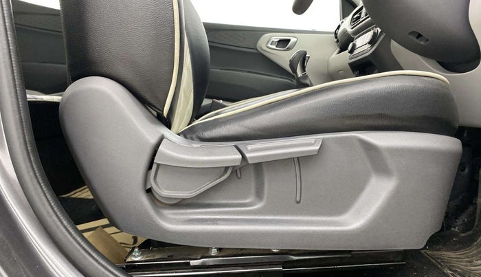 2022 Hyundai GRAND I10 NIOS ASTA AMT 1.2 KAPPA VTVT, Petrol, Automatic, 34,018 km, Driver Side Adjustment Panel