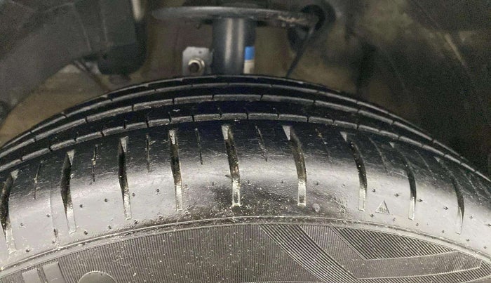 2023 Maruti Baleno ALPHA PETROL 1.2, Petrol, Manual, 14,375 km, Left Front Tyre Tread