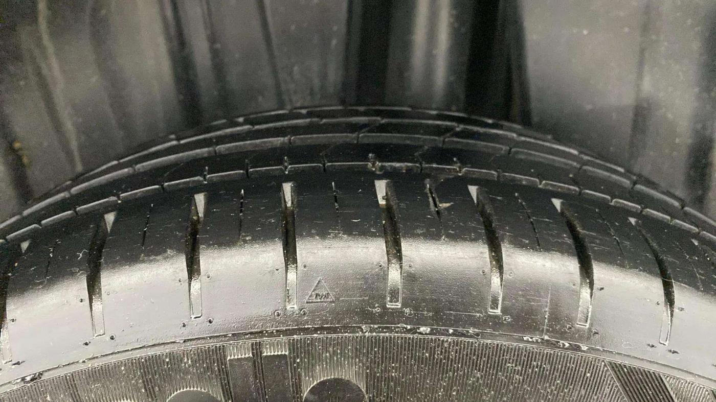 2023 Maruti Baleno ALPHA PETROL 1.2, Petrol, Manual, 14,375 km, Left Rear Tyre Tread