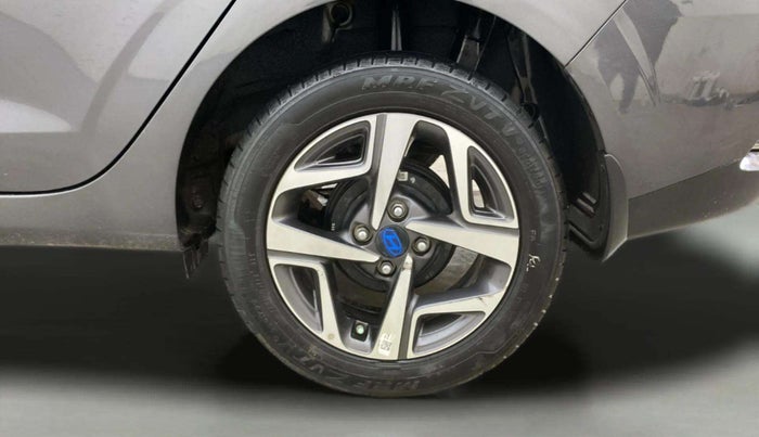 2023 Hyundai AURA SX 1.2 CNG, CNG, Manual, 56,276 km, Left Rear Wheel