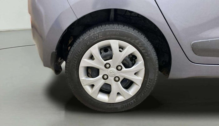 2014 Hyundai Grand i10 SPORTZ 1.2 KAPPA VTVT, Petrol, Manual, 1,00,455 km, Right Rear Wheel