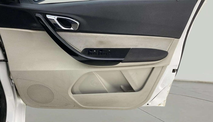 2022 Tata TIGOR XZ PLUS CNG DUAL TONE, CNG, Manual, 65,300 km, Driver Side Door Panels Control