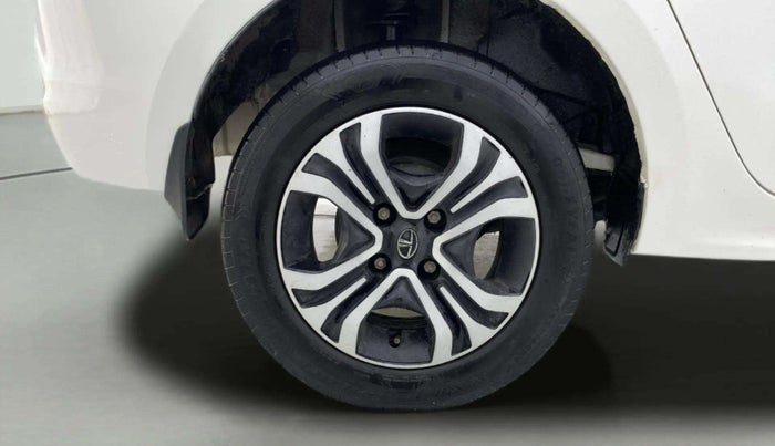 2022 Tata TIGOR XZ PLUS CNG DUAL TONE, CNG, Manual, 65,300 km, Right Rear Wheel