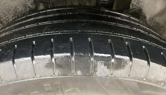 2020 Maruti Swift ZXI PLUS, Petrol, Manual, 33,941 km, Left Rear Tyre Tread