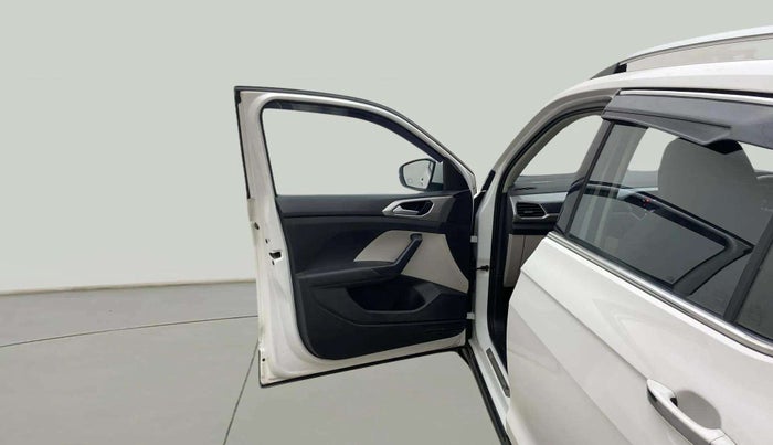 2022 Volkswagen TAIGUN GT PLUS 1.5 TSI DSG, Petrol, Automatic, 33,831 km, LHS Front Door