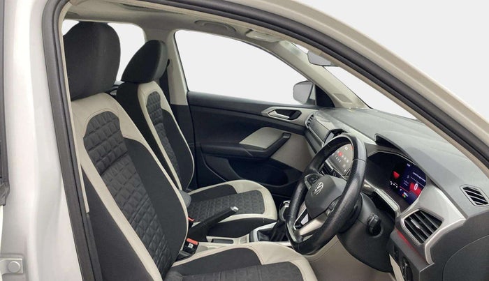 2022 Volkswagen TAIGUN GT PLUS 1.5 TSI DSG, Petrol, Automatic, 33,831 km, Right Side Front Door Cabin