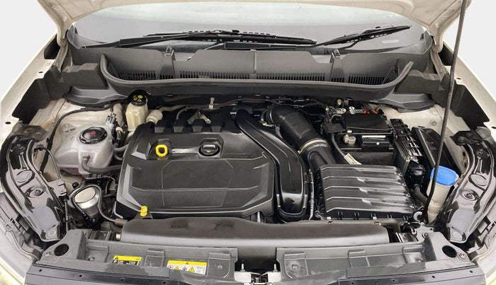2022 Volkswagen TAIGUN GT PLUS 1.5 TSI DSG, Petrol, Automatic, 33,831 km, Engine View