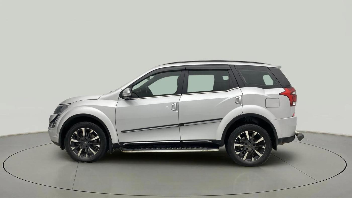 2021 Mahindra XUV500 W11 AT, Diesel, Automatic, 97,355 km, Left Side