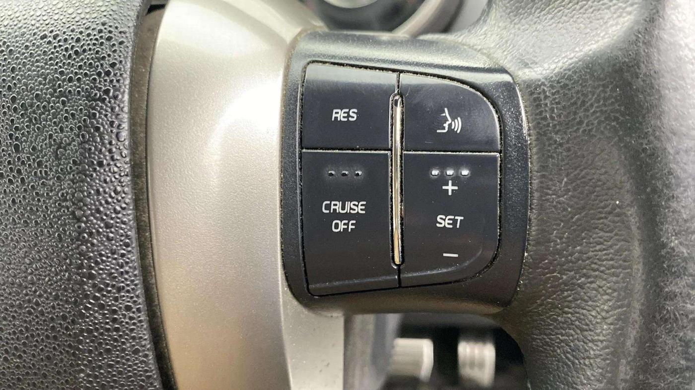 2021 Mahindra XUV500 W11 AT, Diesel, Automatic, 97,355 km, Adaptive Cruise Control