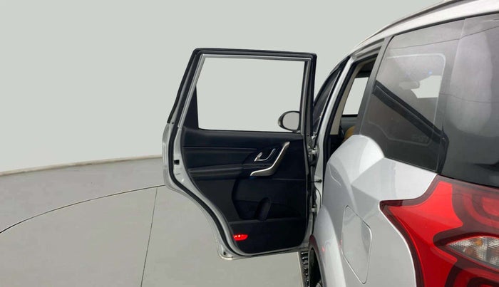 2021 Mahindra XUV500 W11 AT, Diesel, Automatic, 97,327 km, LHS Rear Door
