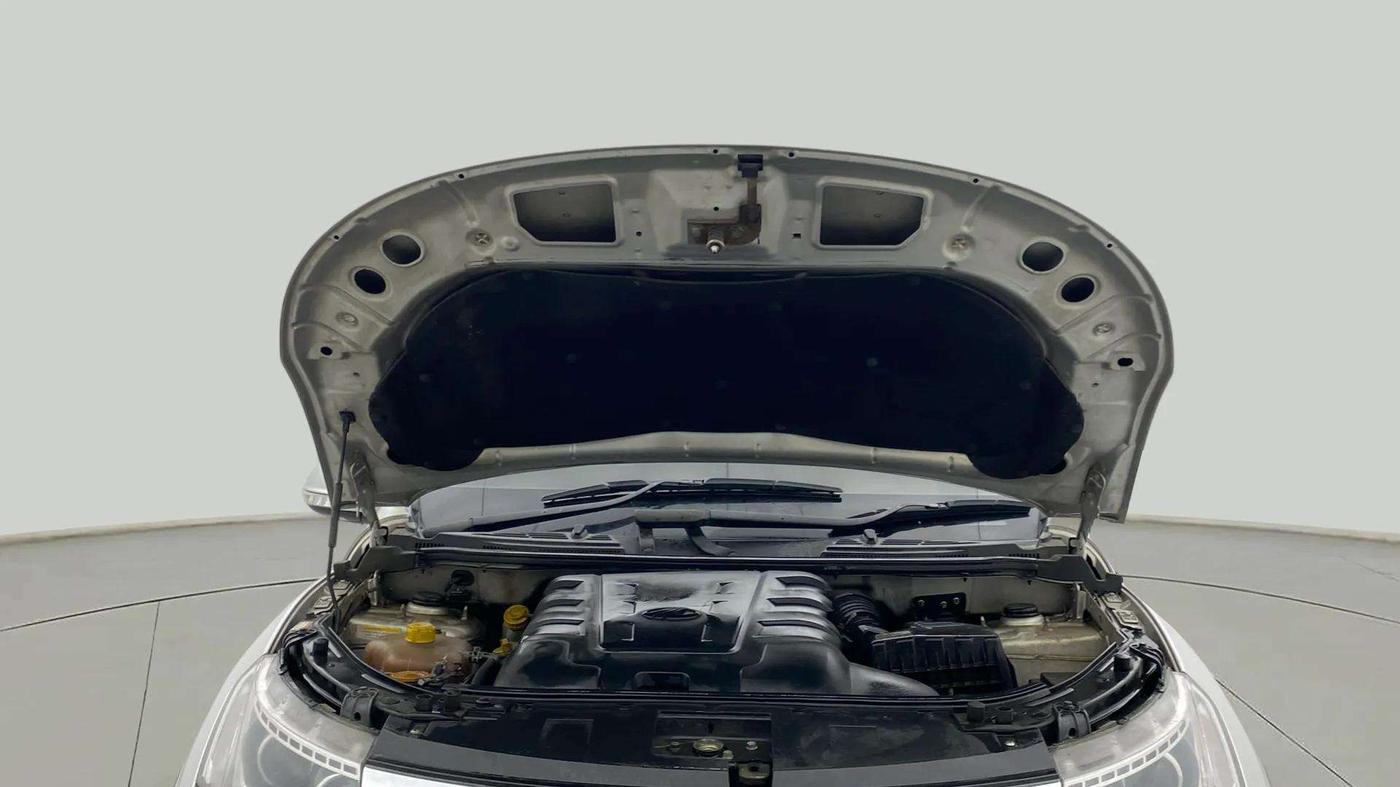 2021 Mahindra XUV500 W11 AT, Diesel, Automatic, 97,355 km, Open Bonet