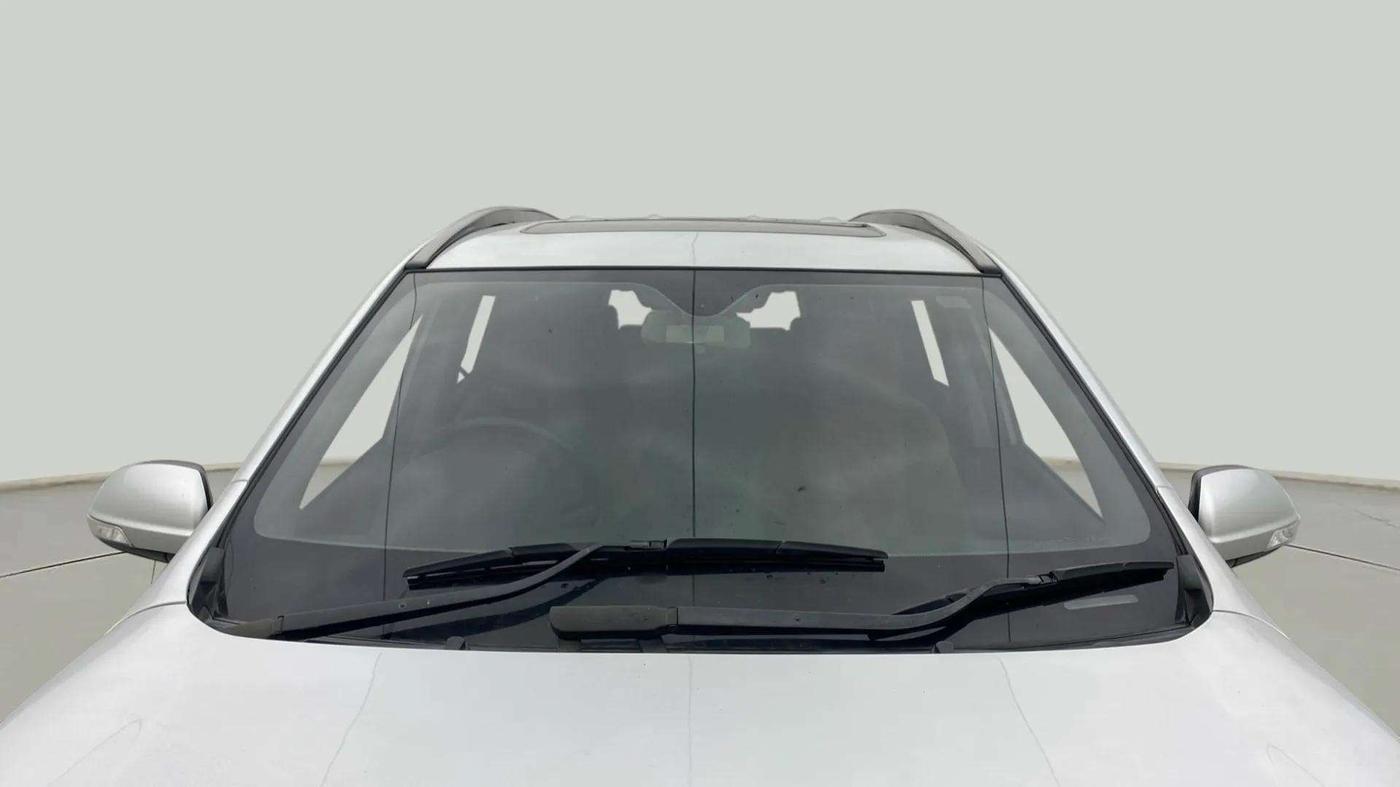 2021 Mahindra XUV500 W11 AT, Diesel, Automatic, 97,355 km, Front Windshield