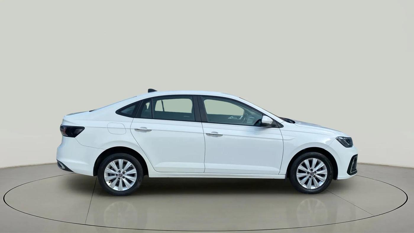 2023 Volkswagen VIRTUS HIGHLINE TSI 1.0 MT, Petrol, Manual, 66,325 km, Right Side View