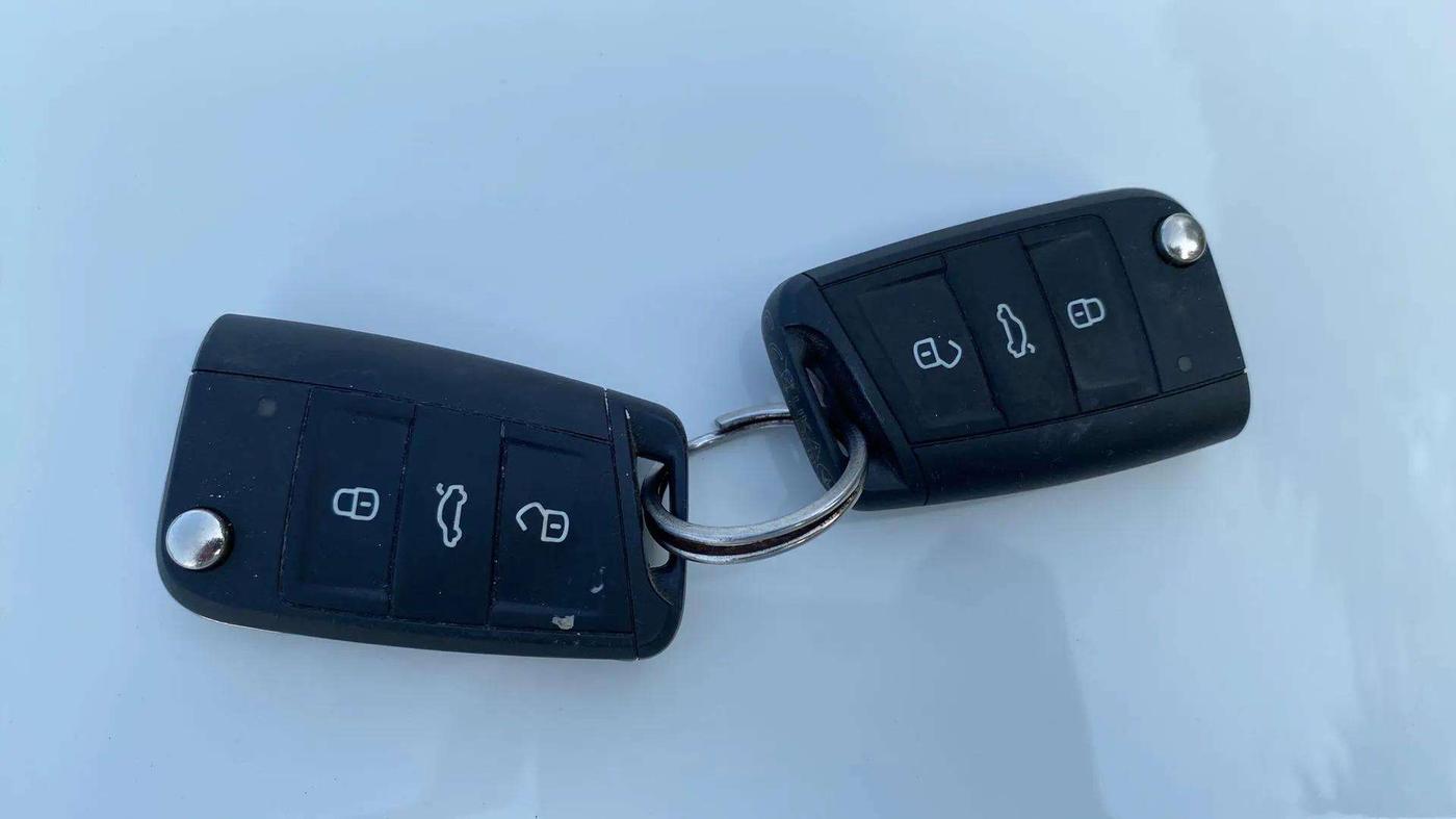 2023 Volkswagen VIRTUS HIGHLINE TSI 1.0 MT, Petrol, Manual, 66,325 km, Key Close Up