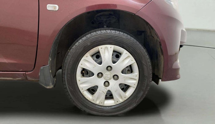 2013 Honda Amaze 1.2L I-VTEC S, Petrol, Manual, 1,13,638 km, Right Front Wheel