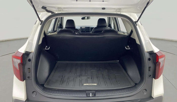 2023 KIA SELTOS HTE 1.5D IMT, Diesel, Manual, 19,460 km, Boot Open Zoomed View