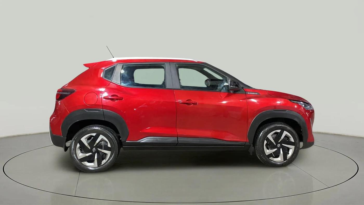 2022 Nissan MAGNITE XL, Petrol, Manual, 26,510 km, Right Side View