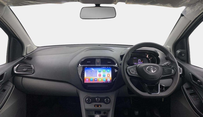 2021 Tata Tiago XT (O) PETROL, Petrol, Manual, 15,304 km, Dashboard