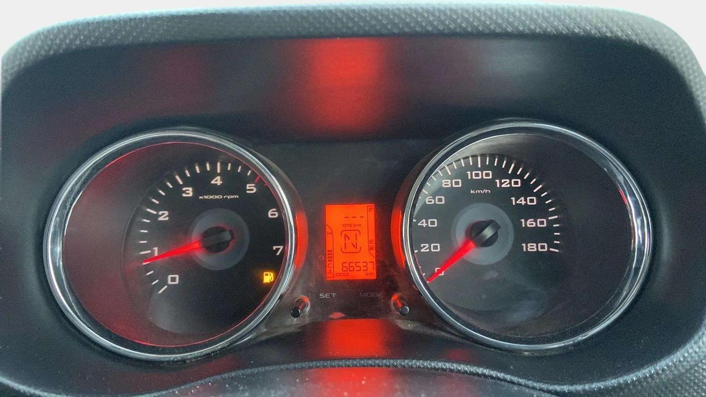 2019 Mahindra TUV 300 PLUS P8, Diesel, Manual, 66,728 km, Odometer Image