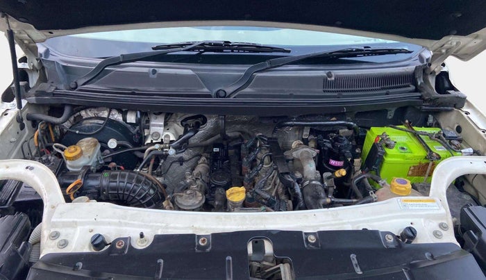 2019 Mahindra TUV 300 PLUS P8, Diesel, Manual, 66,527 km, Open Bonet