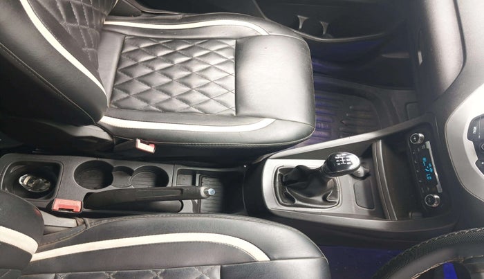 2015 Ford Figo TITANIUM 1.4 DIESEL, Diesel, Manual, 80,292 km, Gear Lever