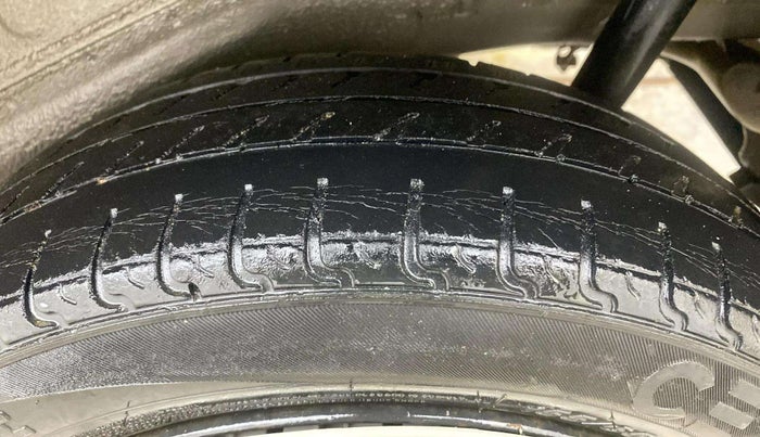 2018 Maruti Wagon R 1.0 VXI, Petrol, Manual, 32,002 km, Left Rear Tyre Tread