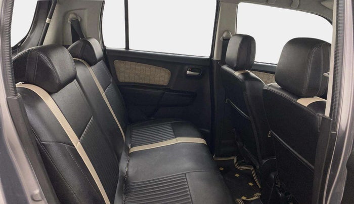 2018 Maruti Wagon R 1.0 VXI, Petrol, Manual, 32,002 km, Right Side Rear Door Cabin