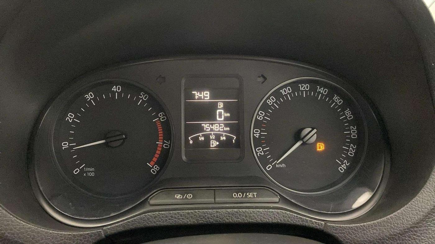 2019 Skoda Rapid STYLE 1.6 MPI, Petrol, Manual, 75,465 km, Odometer Image
