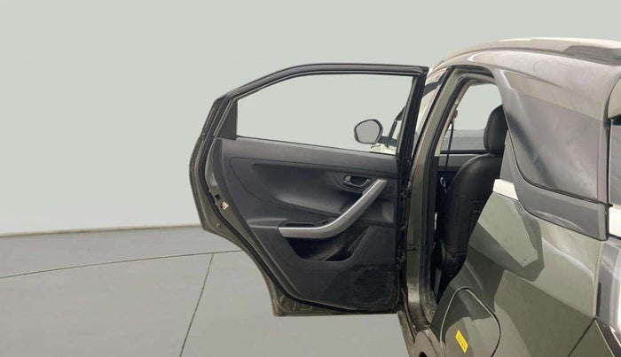 2022 Tata NEXON XM PLUS SUNROOF PETROL, Petrol, Manual, 35,893 km, LHS Rear Door