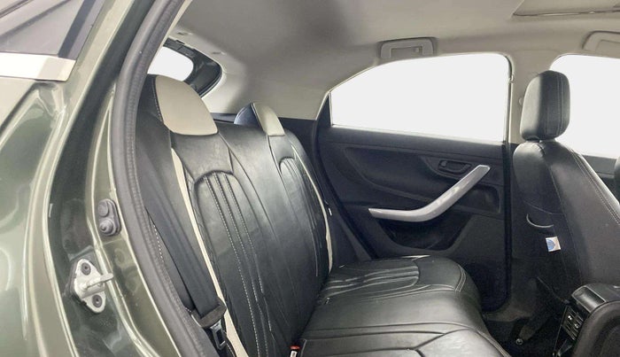2022 Tata NEXON XM PLUS SUNROOF PETROL, Petrol, Manual, 35,893 km, Right Side Rear Door Cabin