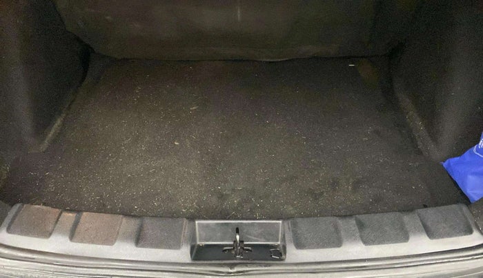 2022 Tata NEXON XM PLUS SUNROOF PETROL, Petrol, Manual, 35,893 km, Boot Inside