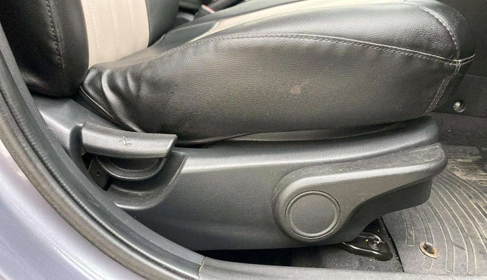 2016 Hyundai Grand i10 ASTA (O) AT 1.2 KAPPA VTVT, Petrol, Automatic, 74,836 km, Driver Side Adjustment Panel