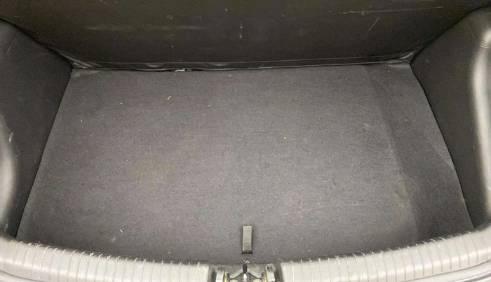 2016 Hyundai Grand i10 ASTA (O) AT 1.2 KAPPA VTVT, Petrol, Automatic, 74,836 km, Boot Inside