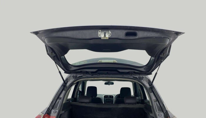 2017 Maruti Vitara Brezza LDI (O), Diesel, Manual, 99,569 km, Boot Door Open