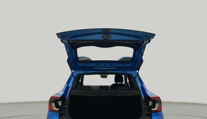 2022 Renault Kiger RXZ TURBO CVT, Petrol, Automatic, 30,529 km, Boot Door Open