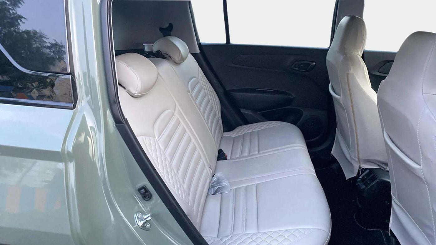 2023 Hyundai EXTER SX(O) CONNECT 1.2 AMT, Petrol, Automatic, 13,108 km, Right Side Rear Door Cabin