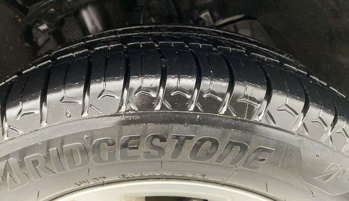 2018 Tata Tiago XZA PETROL, Petrol, Automatic, 70,351 km, Right Front Tyre Tread