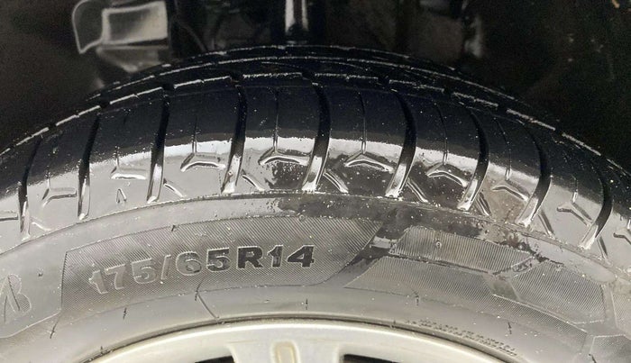 2018 Tata Tiago XZA PETROL, Petrol, Automatic, 70,351 km, Left Front Tyre Tread